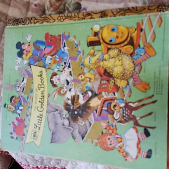 Donald Duck and the One Bear Book - Picture 5 of 5